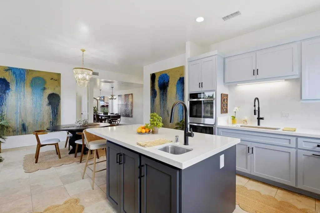 4305 Manchester Avenue, Encinitas, CA 92024 - Photo 4 of 39, Encinitas, CA