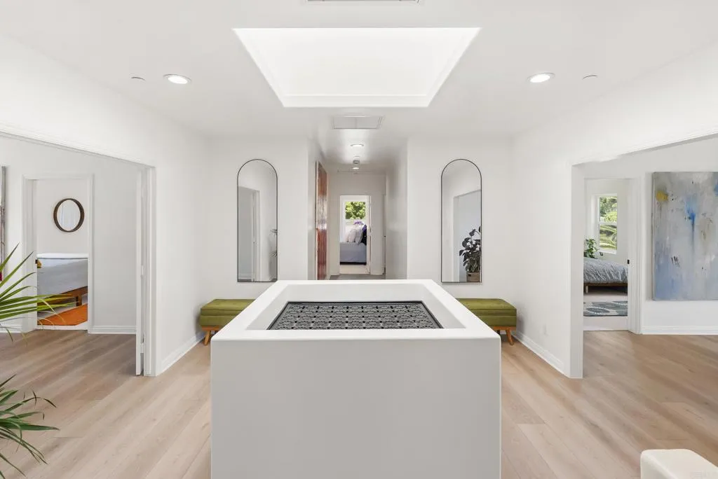 https://cdn.realtyfeed.com/cdn/127/306755983/6b237e2caf69584023979a130e0ceba1.webp