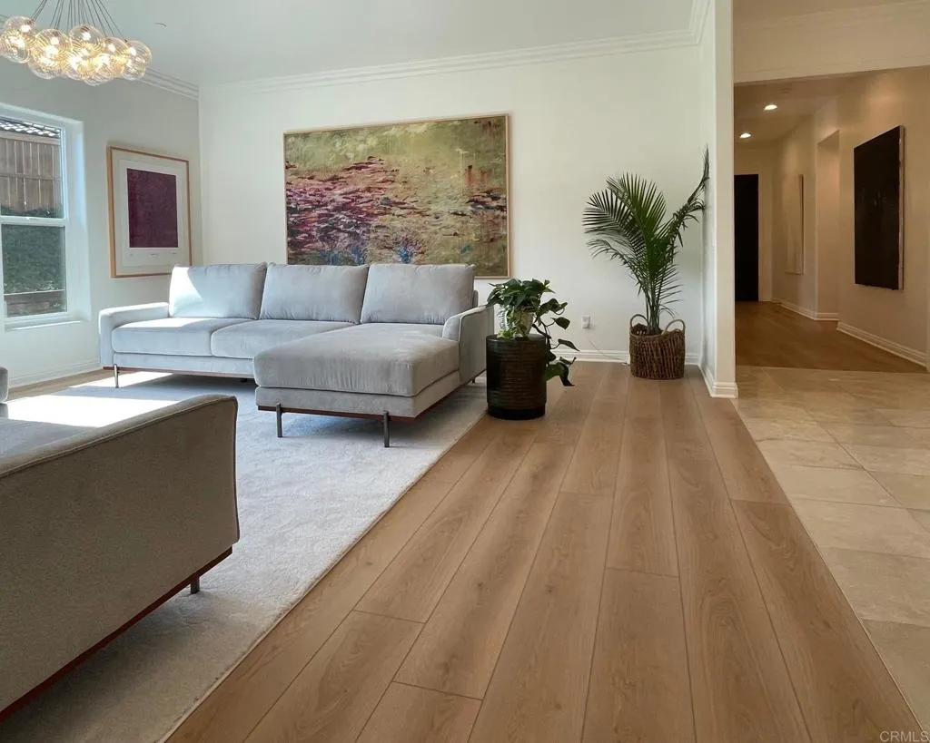 https://cdn.realtyfeed.com/cdn/127/306755983/8ef2b065a321da9aa583621f6e69759d.webp