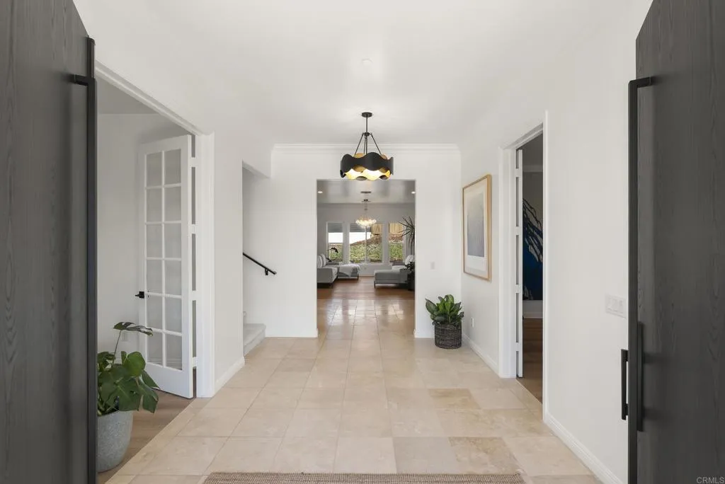 https://cdn.realtyfeed.com/cdn/127/306755983/8f76fa0fe716cdd70d49d2a15fbed2f4.webp