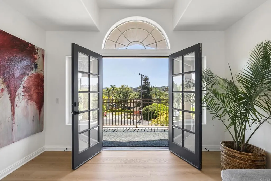 https://cdn.realtyfeed.com/cdn/127/306755983/a5921aa5fe2461bf78b4e3a76777ea45.webp