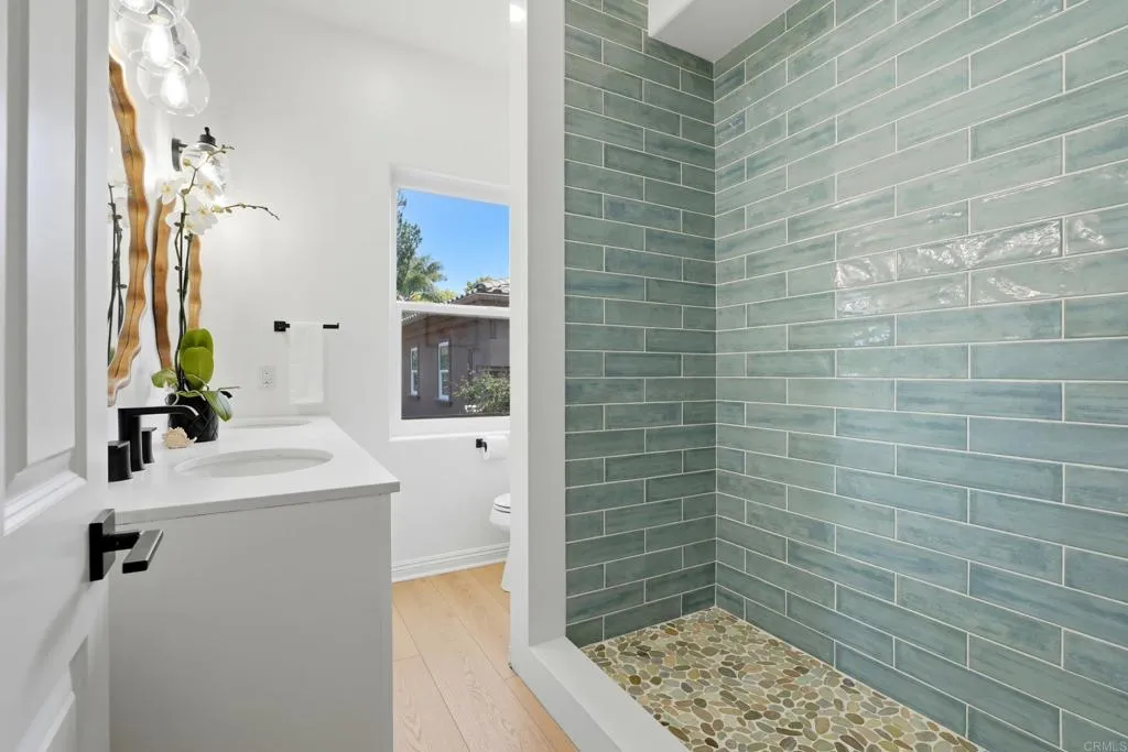 https://cdn.realtyfeed.com/cdn/127/306755983/afc755e4e44ff1246d5356c7683d6a7c.webp
