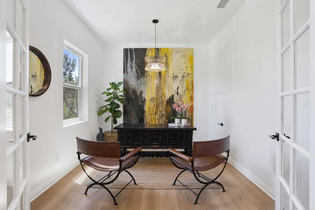https://cdn.realtyfeed.com/cdn/127/306755983/b471de14d140df981597c5ee377cbda2.webp