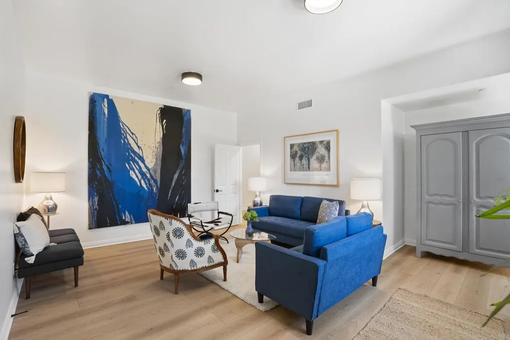 https://cdn.realtyfeed.com/cdn/127/306755983/daa8c7008e0d2ceb87aa0ed7a50573e8.webp