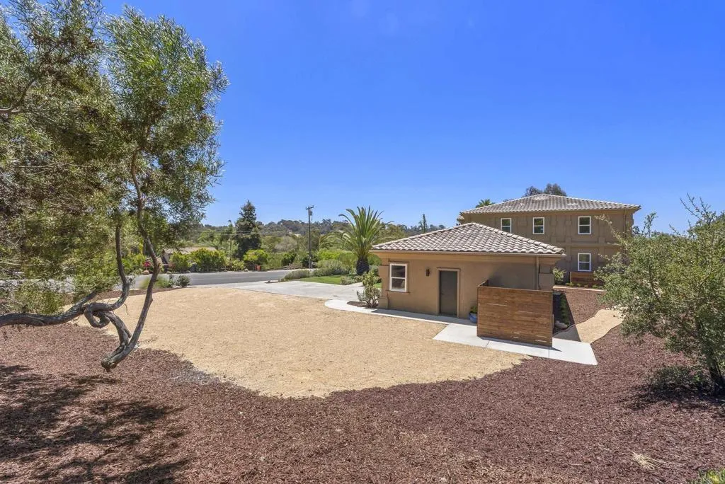 https://cdn.realtyfeed.com/cdn/127/306755983/f4ec5d833d1f743ce4b44f80060e92b7.webp