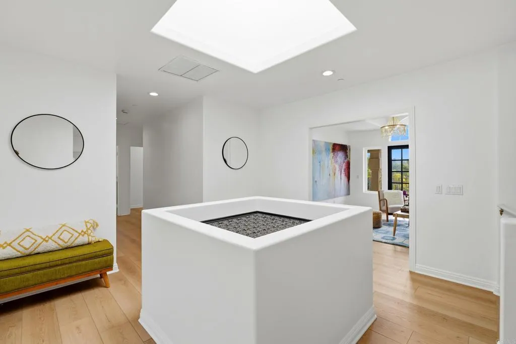 https://cdn.realtyfeed.com/cdn/127/306755983/fe0b39a9b5ead93dd74a26f8cbd83f9d.webp