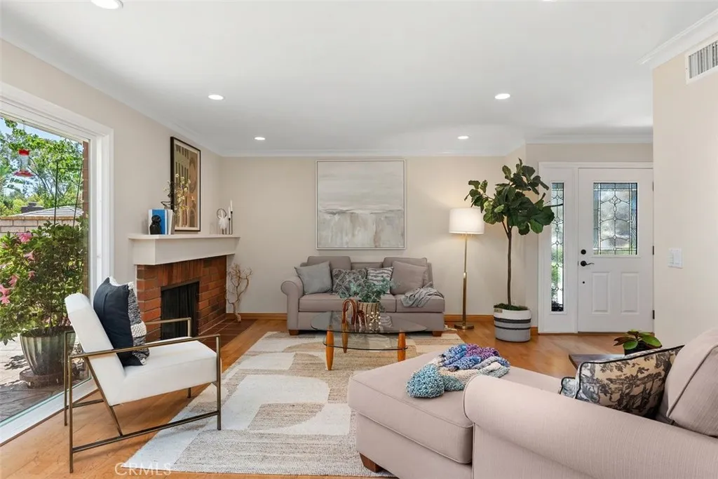 17261 Citron, Irvine, CA 92612 - Main photo, Irvine, CA