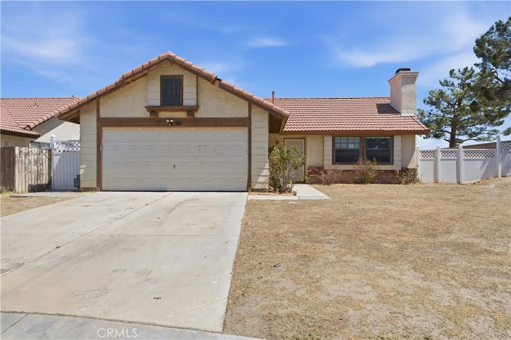 4361 E E Avenue Q11, Palmdale, CA 93552 - Main photo, Palmdale, CA