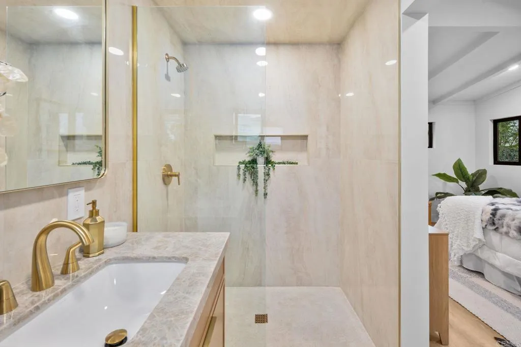 https://cdn.realtyfeed.com/cdn/127/306756034/2b722746ad79e32c1694202991f512f5.webp