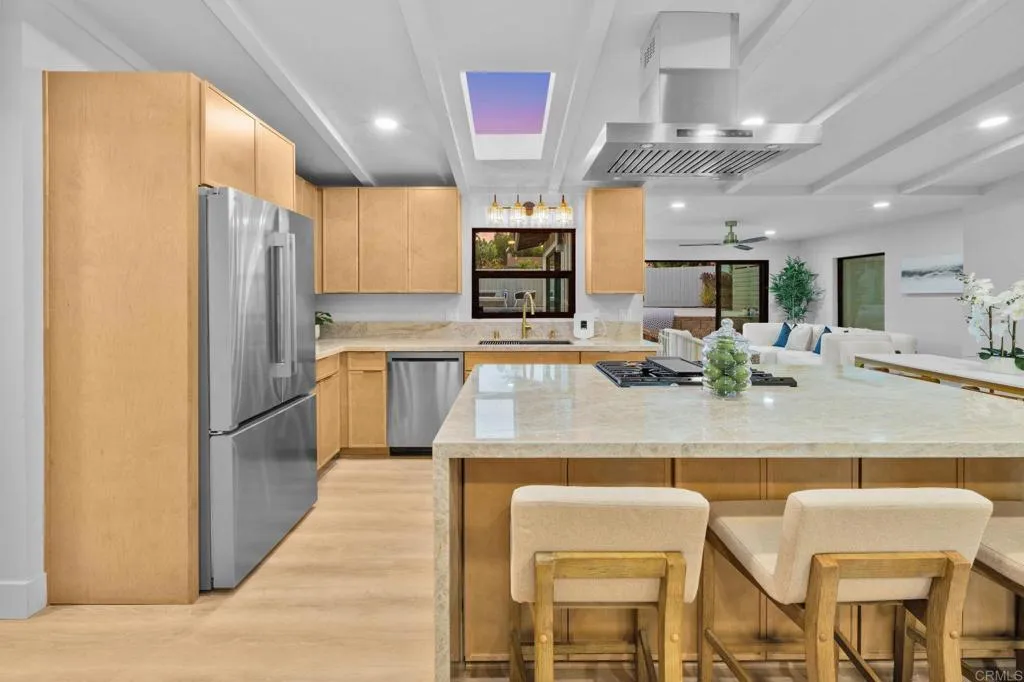 https://cdn.realtyfeed.com/cdn/127/306756034/9822692e13842e6b31efc15bed3d93d7.webp