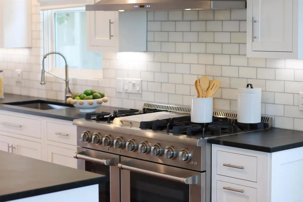 https://cdn.realtyfeed.com/cdn/127/306756124/0e5e51b4a3bd5f7b940ba91053f4d2e7.webp