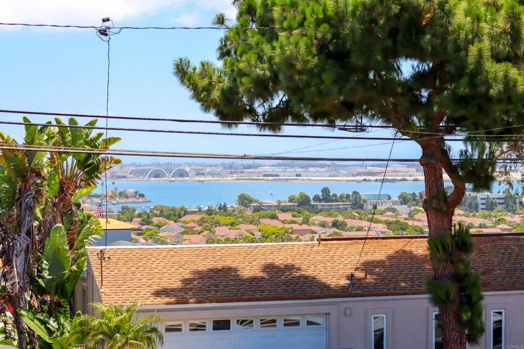 https://cdn.realtyfeed.com/cdn/127/306756124/41af0cf68eea3b07ddb38aca051f558c.webp
