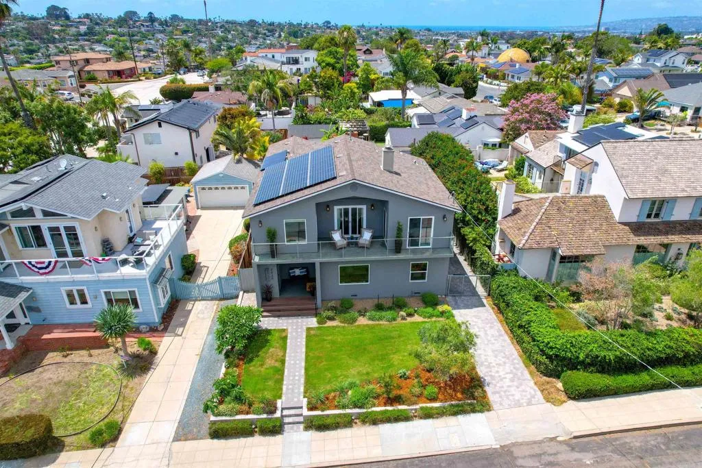 https://cdn.realtyfeed.com/cdn/127/306756124/60292e8e455feb3b9ddcc8a7f9f782f4.webp