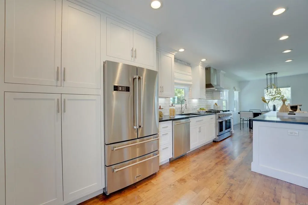 https://cdn.realtyfeed.com/cdn/127/306756124/c0f7c2078e5b234e2e842fcf5a2b8871.webp