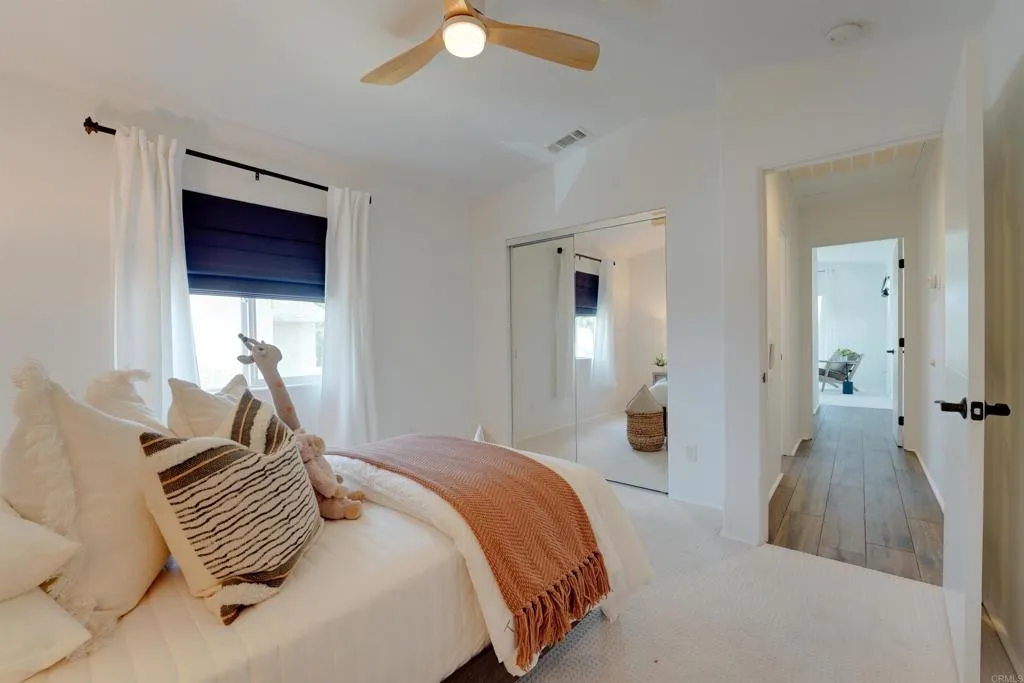 https://cdn.realtyfeed.com/cdn/127/306756124/cf7421a94bf5db39f6a03a6bc524d4c8.webp