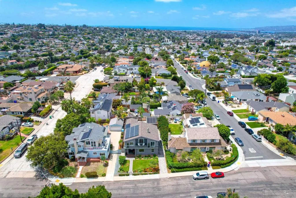 https://cdn.realtyfeed.com/cdn/127/306756124/f242da899c0815015b00501cda305420.webp