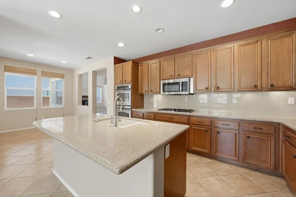https://cdn.realtyfeed.com/cdn/127/306756150/0f7c28563c86ad25d37c58d3be81000b.webp