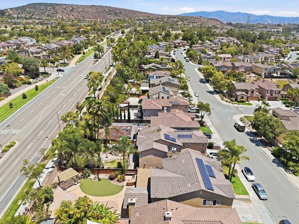 https://cdn.realtyfeed.com/cdn/127/306756150/4099dbcc93eca54a2af33be71b70cb35.webp