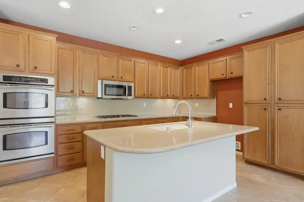 https://cdn.realtyfeed.com/cdn/127/306756150/7b9a9d8c44b33ccde85f6c2366c84a77.webp