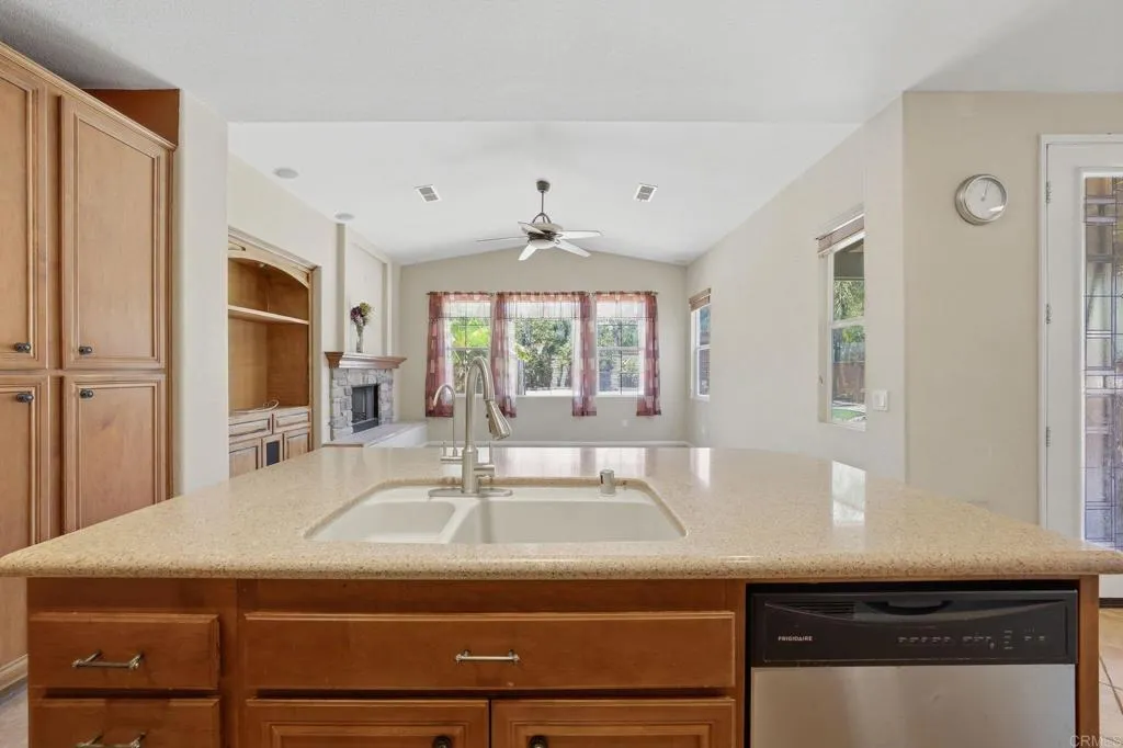 https://cdn.realtyfeed.com/cdn/127/306756150/93e00892cbfc1c98610c0a9c904767ce.webp