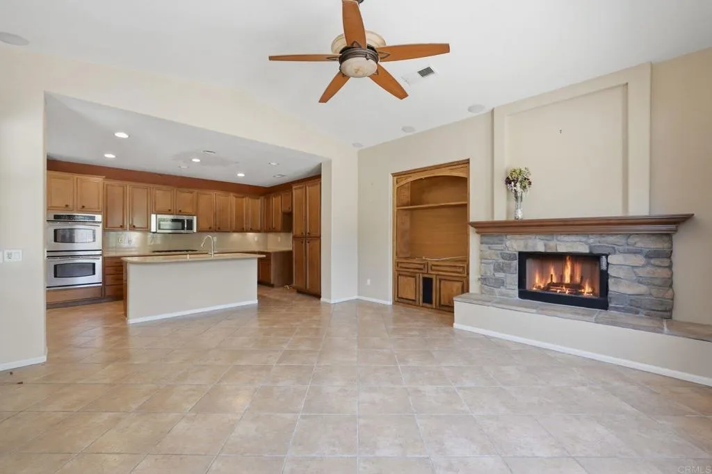 2185 Corte San Simeon, Chula Vista, CA 91914 - Photo 3 of 58, Chula Vista, CA
