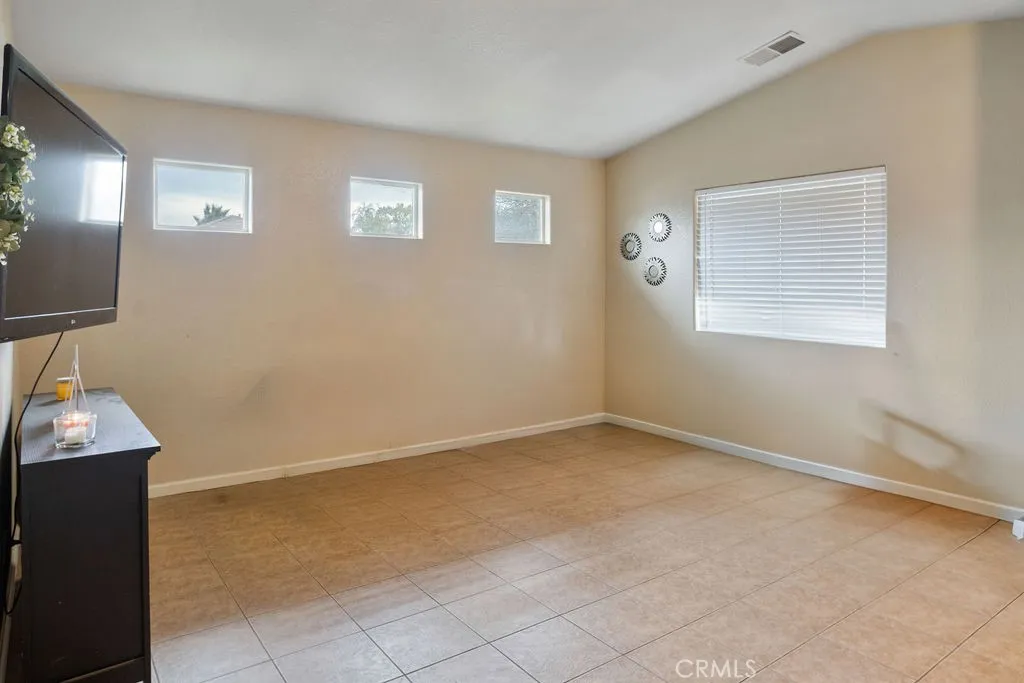 242 Torino Court, Merced, CA 95341 - Photo 5 of 22, Merced, CA