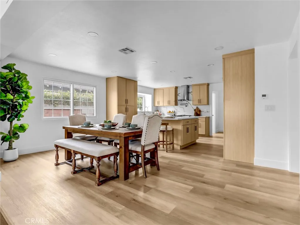 8831 Glider Avenue, Los Angeles, CA 90045 - Photo 3 of 20, Los Angeles, CA
