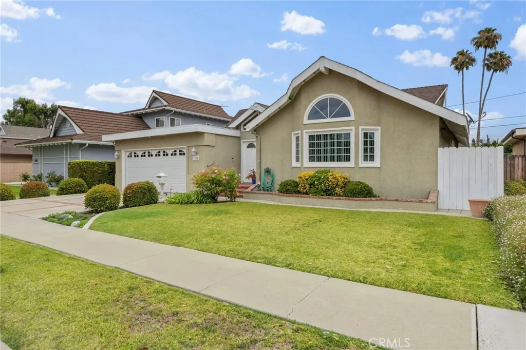 3134 Killarney Lane, Costa Mesa, CA 92626 - Photo 3 of 46, Costa Mesa, CA