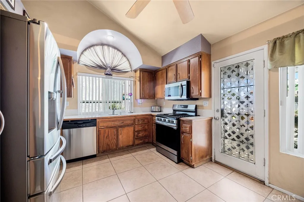 3641 San Lorenzo River Rd, Ontario, CA 91761 - Photo 5 of 41, Ontario, CA