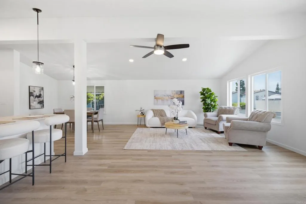 https://cdn.realtyfeed.com/cdn/127/306756205/229a788ea0a7e5d76086411711d0c7b4.webp