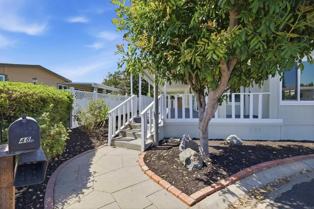 https://cdn.realtyfeed.com/cdn/127/306756205/89fe0bcbbfb5e4f752eedade1f4e8de4.webp