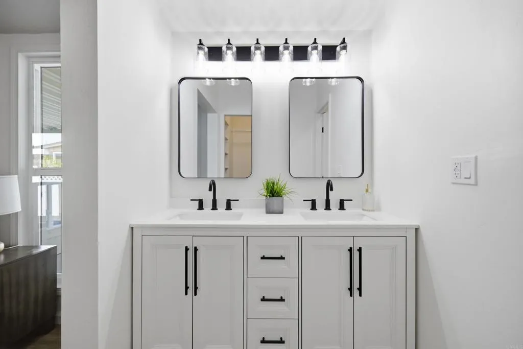 https://cdn.realtyfeed.com/cdn/127/306756205/df7a63e237d54b807ed65195e820207b.webp