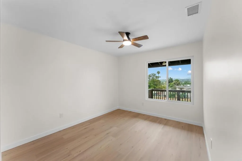 https://cdn.realtyfeed.com/cdn/127/306756240/48ce8c2bdf4d987811a68e1725bb12fb.webp