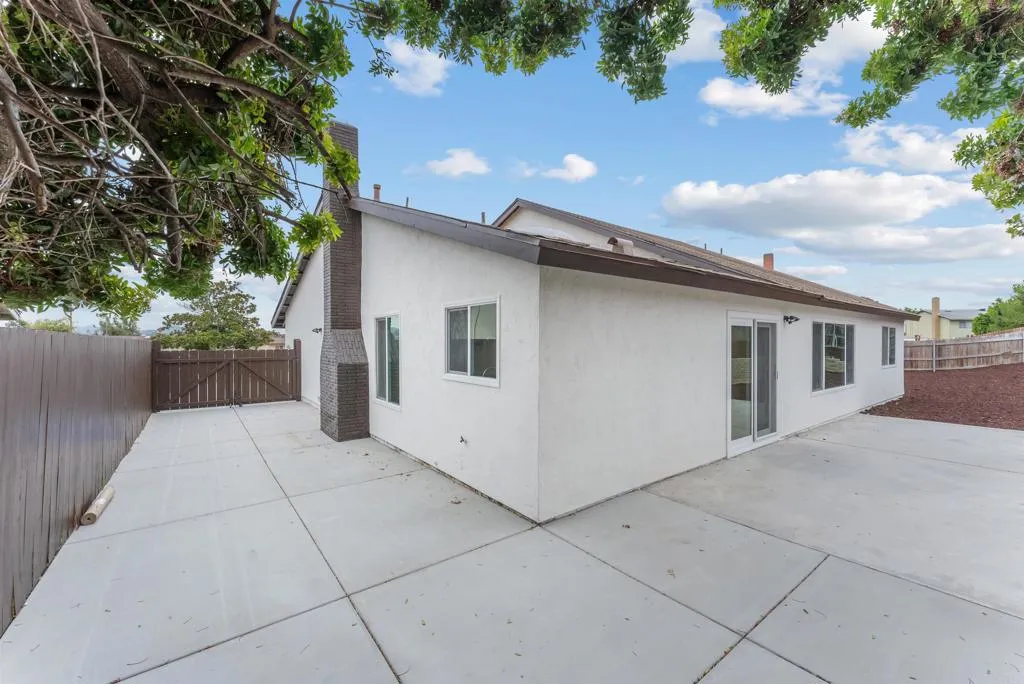https://cdn.realtyfeed.com/cdn/127/306756240/57ada82e465bdfb7b13ada2f3420390a.webp