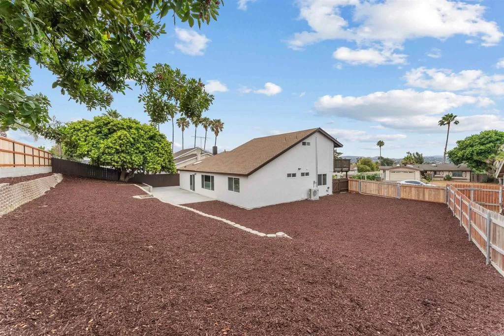 https://cdn.realtyfeed.com/cdn/127/306756240/f04af0d86b1c5a842f5686161fc5fe04.webp