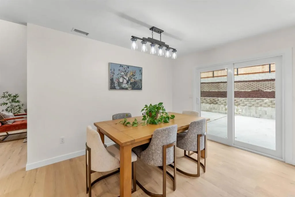 https://cdn.realtyfeed.com/cdn/127/306756240/fcb569f1396aa28c1cc71e021564beeb.webp