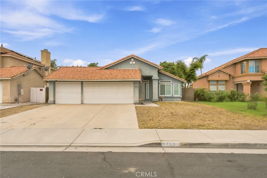 1899 Harbor Drive, Hemet, CA 92545 - Main photo, Hemet, CA