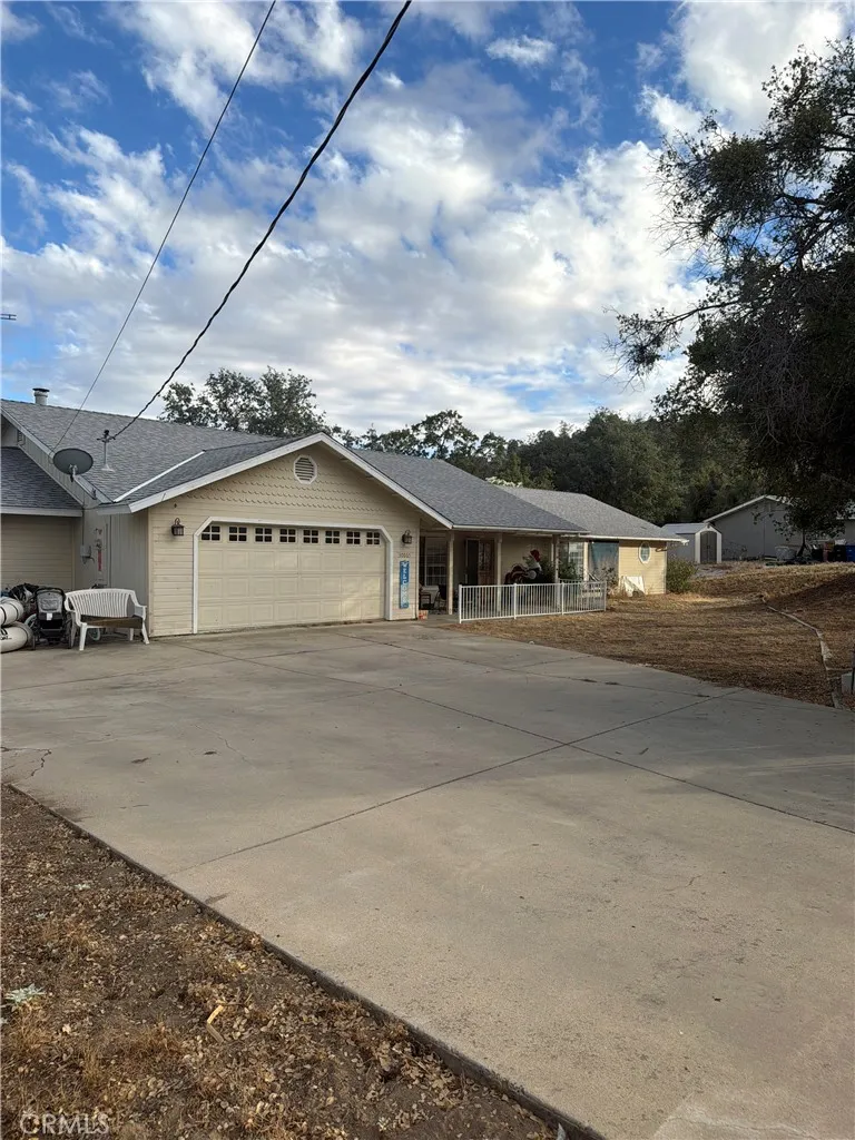 30065 Tioga Drive, Coarsegold, CA 93614 - Photo 2 of 51, Coarsegold, CA