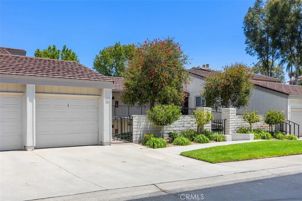 3425 Bahia Blanca West Unit B, Laguna Woods, CA 92637 - Photo 2 of 34, Laguna Woods, CA