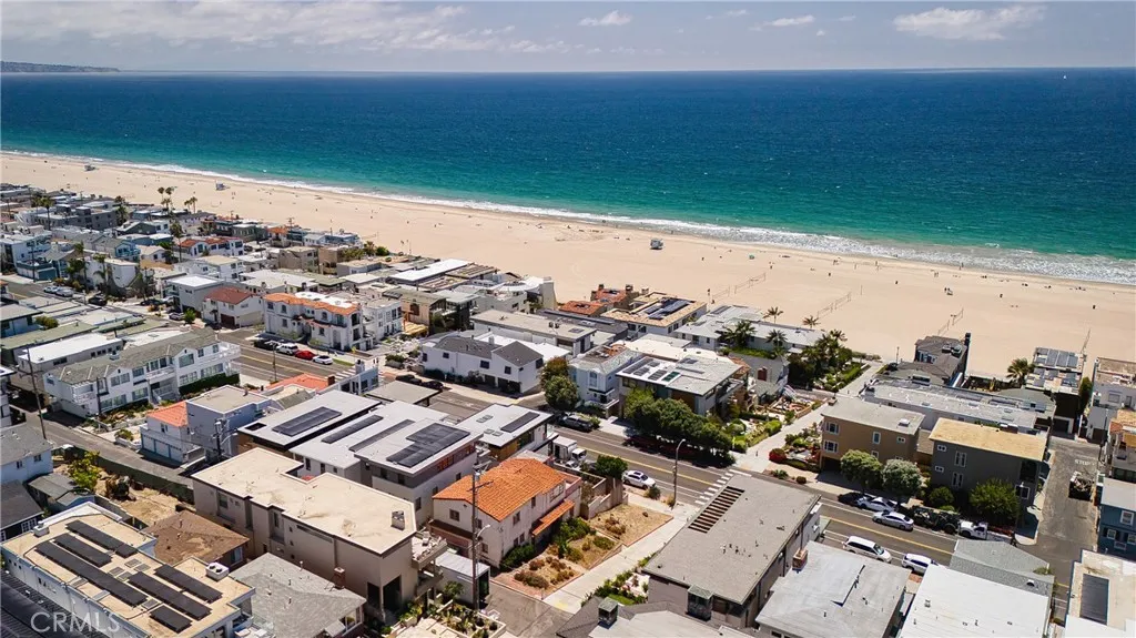 220 Manhattan Avenue, Manhattan Beach, CA 90266 - Photo 4 of 17, Manhattan Beach, CA