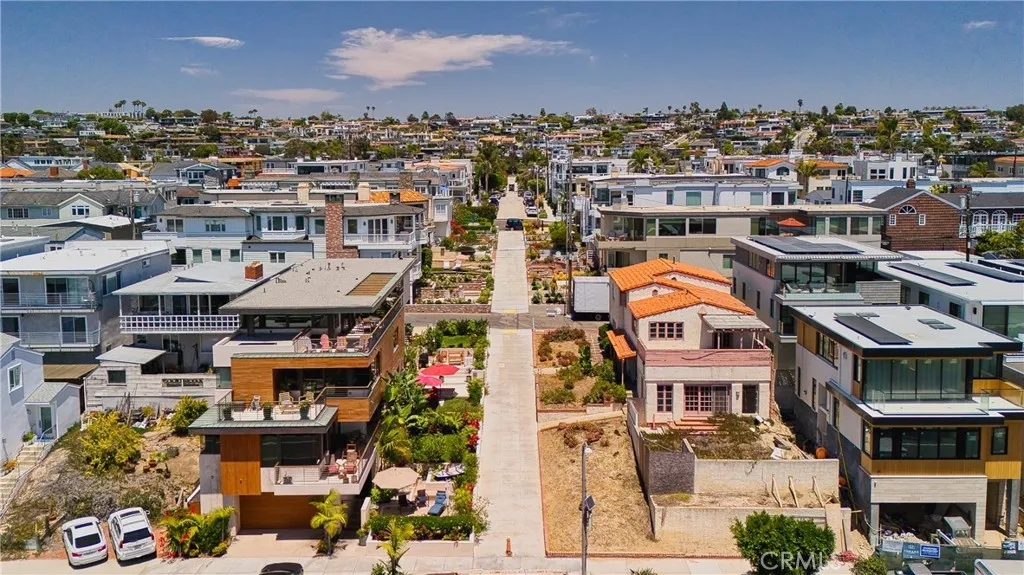 220 Manhattan Avenue, Manhattan Beach, CA 90266 - Photo 2 of 17, Manhattan Beach, CA