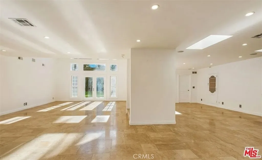1212 San Vicente, Santa Monica, CA 90402 - Photo 5 of 45, Santa Monica, CA