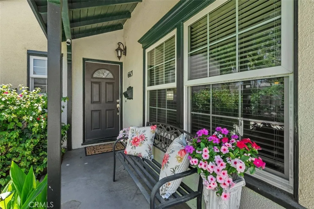 6613 Randi Avenue, Woodland Hills, CA 91303 - Photo 4 of 18, Woodland Hills, CA