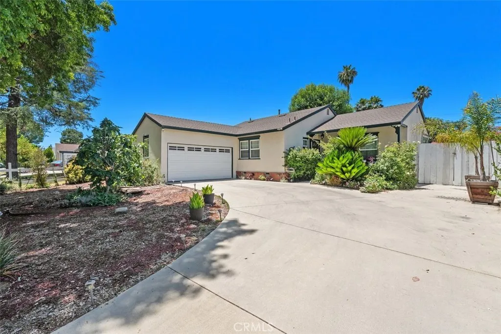 6613 Randi Avenue, Woodland Hills, CA 91303 - Photo 2 of 18, Woodland Hills, CA