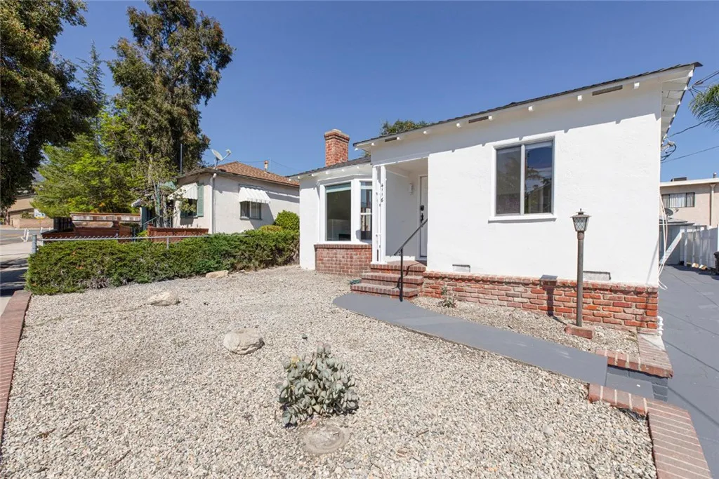 4116 Briggs Avenue, Montrose, CA 91020 - Photo 3 of 50, Montrose, CA