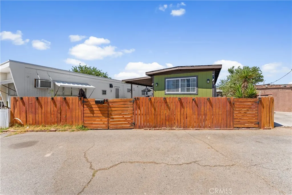 723 W Avenue I, Lancaster, CA 93534 - Main photo, Lancaster, CA
