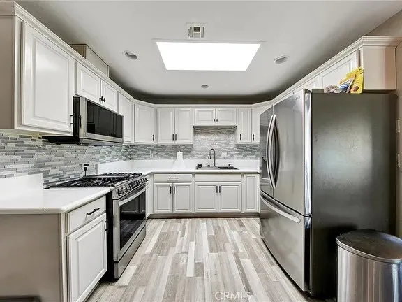 https://cdn.realtyfeed.com/cdn/127/306756473/3d03e28c125202414ab82d1e98941c7c.webp