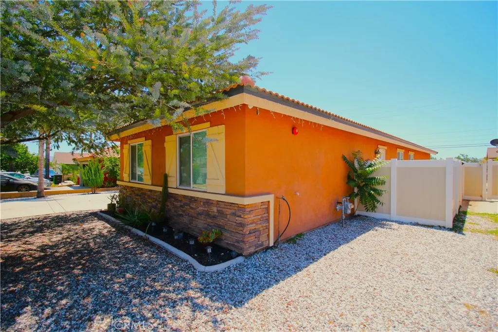 339 7th Street, Perris, CA 92571 - Photo 5 of 26, Perris, CA