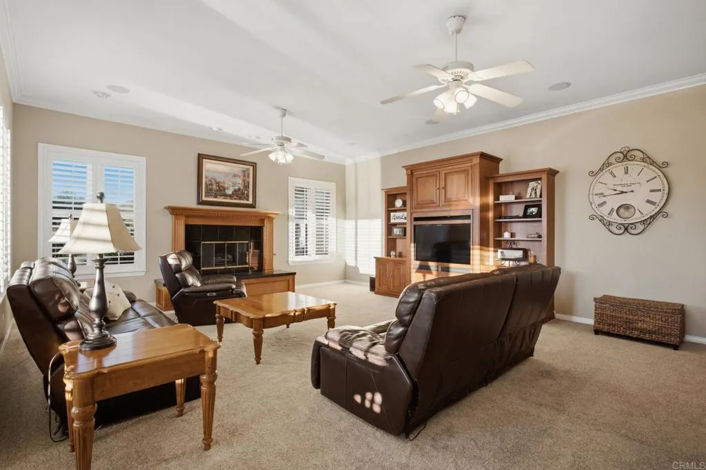 https://cdn.realtyfeed.com/cdn/127/306756540/37756da7ba79d3c47c51f7954eaaf156.webp
