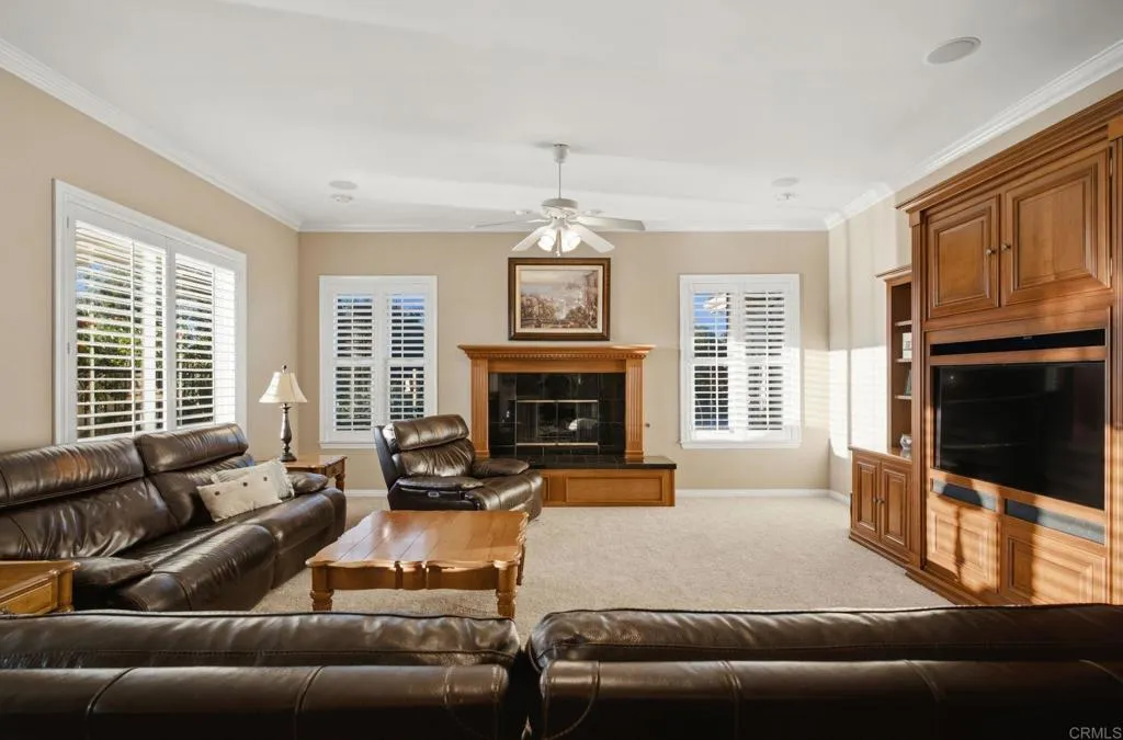 https://cdn.realtyfeed.com/cdn/127/306756540/763354932a00e671416f44960bcff8c2.webp